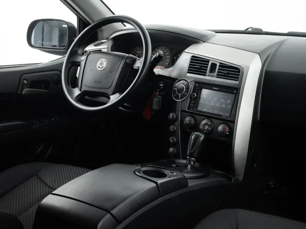 SsangYong Kyron, I Рестайлинг фото №15