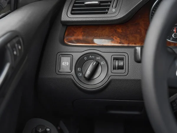 Volkswagen Passat, B6 фото №16