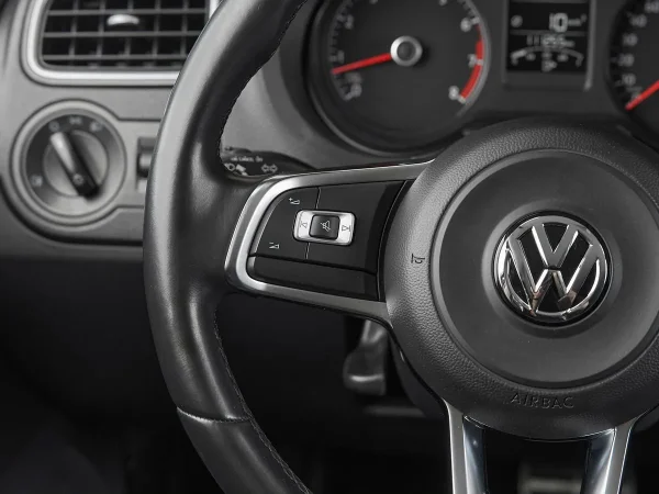 Volkswagen Polo, V Рестайлинг фото №11