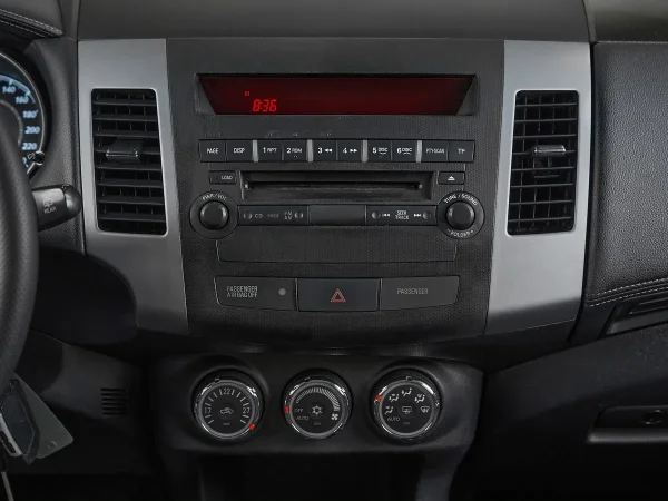 Mitsubishi Outlander, II Рестайлинг фото №15