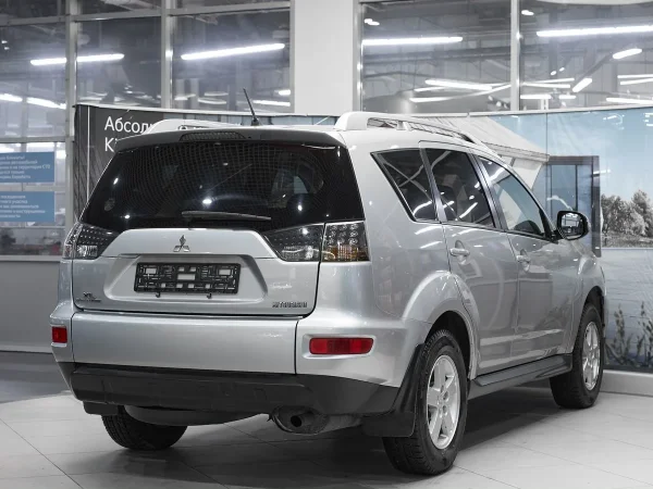 Mitsubishi Outlander, II Рестайлинг фото №6