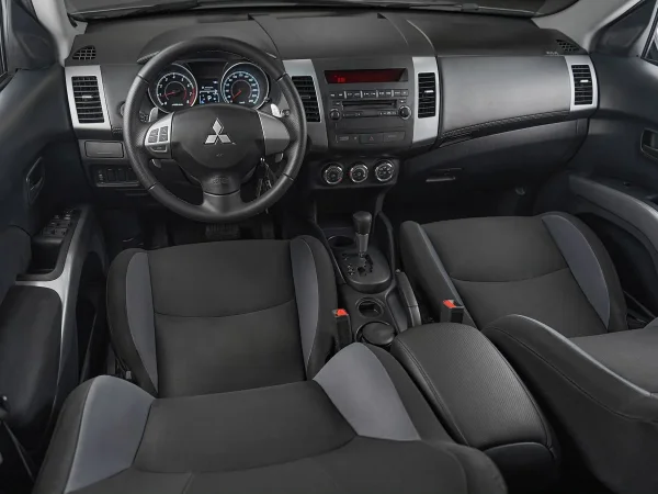 Mitsubishi Outlander, II Рестайлинг фото №7