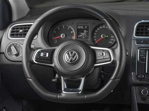 Volkswagen Polo, V Рестайлинг фото №10