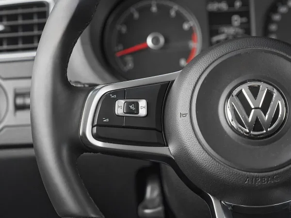 Volkswagen Polo, V Рестайлинг фото №11