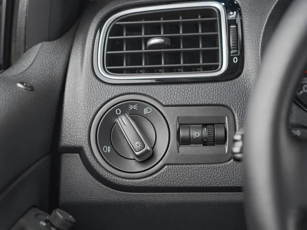 Volkswagen Polo, V Рестайлинг фото №14