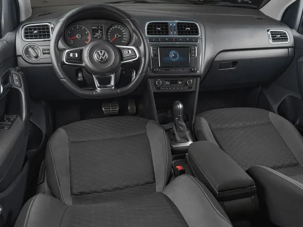 Volkswagen Polo, V Рестайлинг фото №7