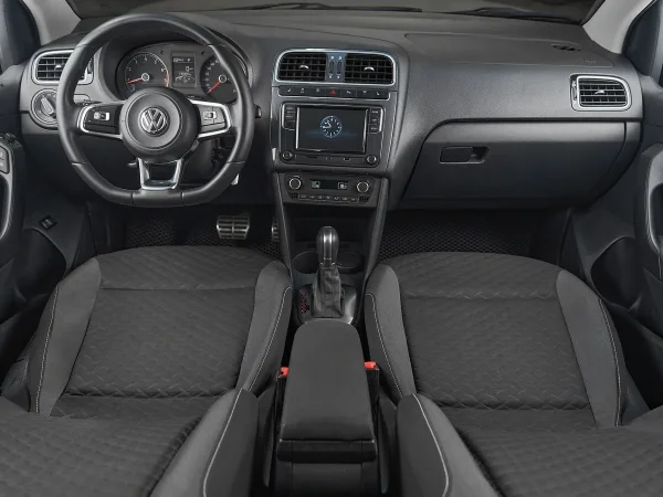 Volkswagen Polo, V Рестайлинг фото №8