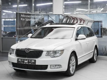 Skoda Superb, II 2012 Laurin&Klement фото