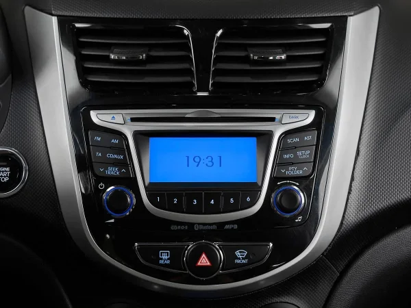 Hyundai Solaris, I фото №15