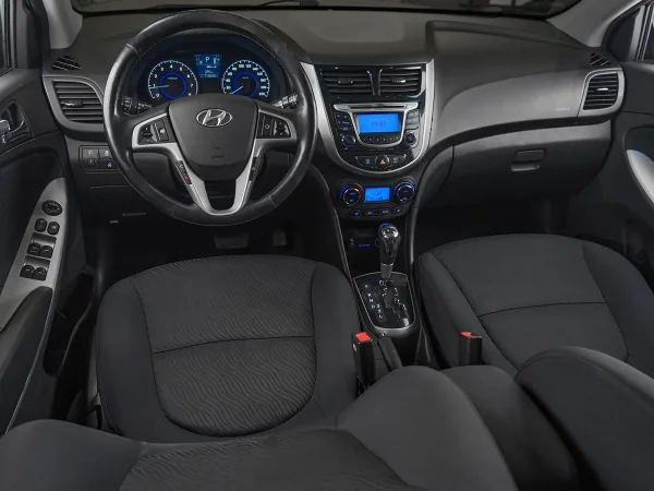 Hyundai Solaris, I фото №7