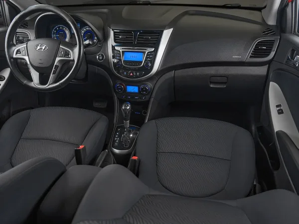 Hyundai Solaris, I фото №9