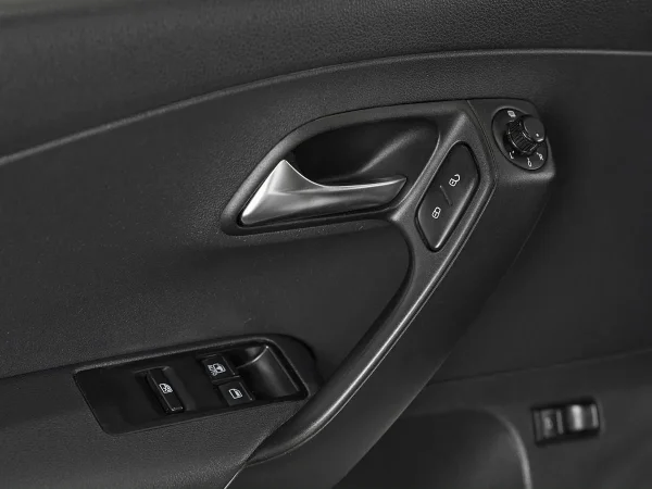 Volkswagen Polo, V фото №11