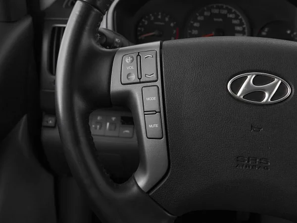 Hyundai H-1, II Рестайлинг фото №11