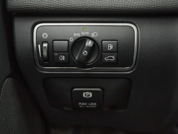 Volvo XC60, I фото №15