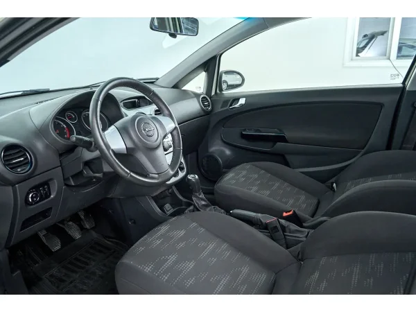 Opel Corsa, D Рестайлинг I фото №12