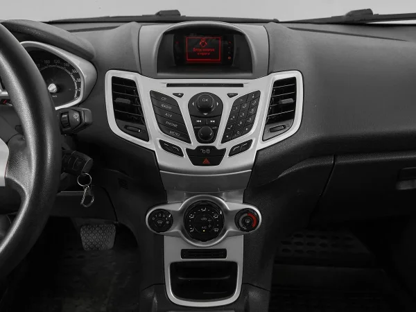 Ford Fiesta, Mk6 фото №13