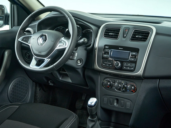 Renault Sandero, II Рестайлинг фото №11