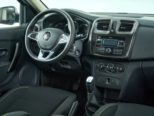 Renault Logan, II Рестайлинг фото №11