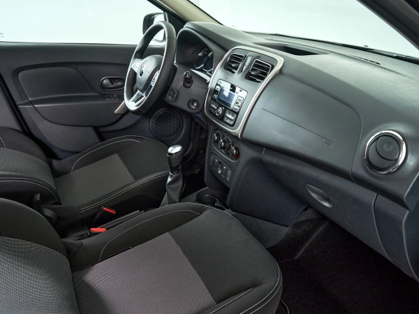 Renault Sandero, II Рестайлинг фото №12