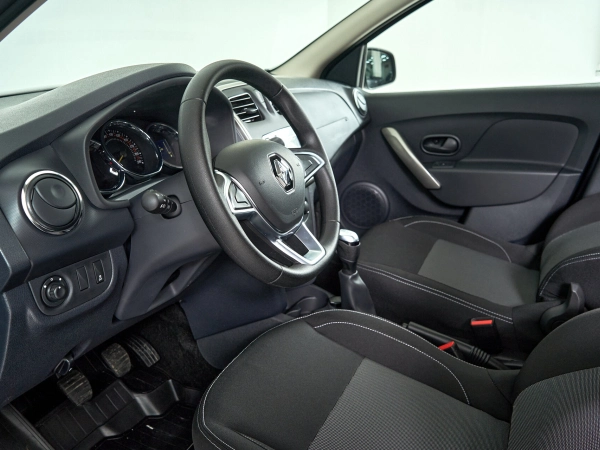 Renault Sandero, II Рестайлинг фото №14