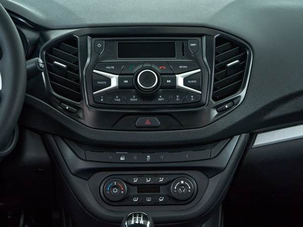 Lada (ВАЗ) Vesta, I фото №8