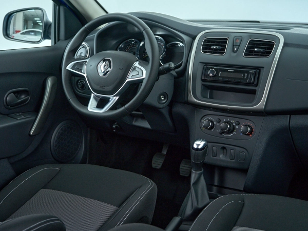 Renault Logan, II Рестайлинг фото №11