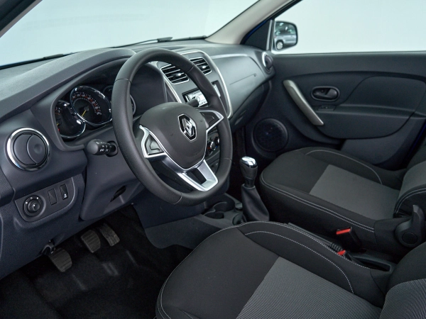 Renault Logan, II Рестайлинг фото №15