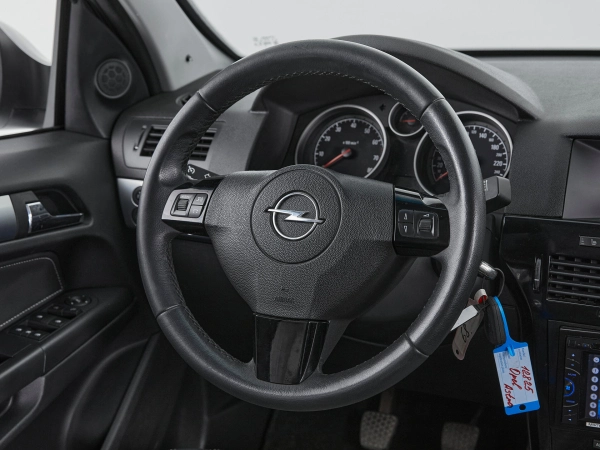 Opel Astra, H Рестайлинг фото №17