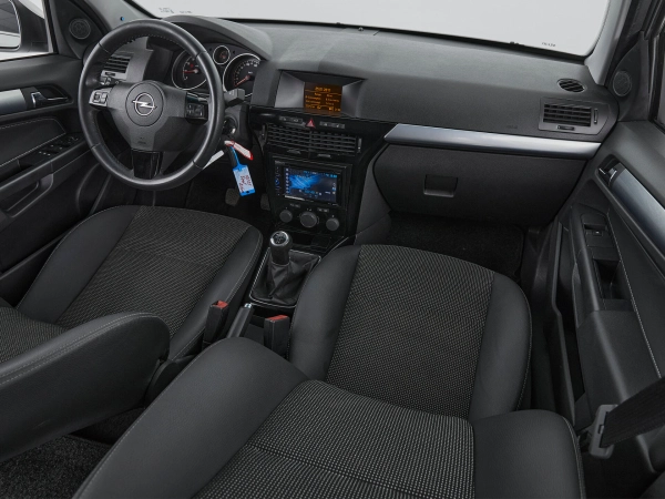 Opel Astra, H Рестайлинг фото №9