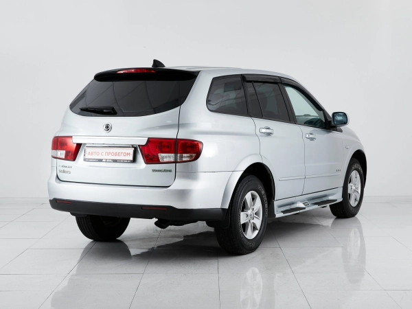 SsangYong Kyron, I Рестайлинг фото №5