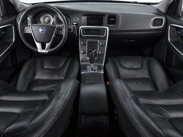 Volvo S60, II фото №8