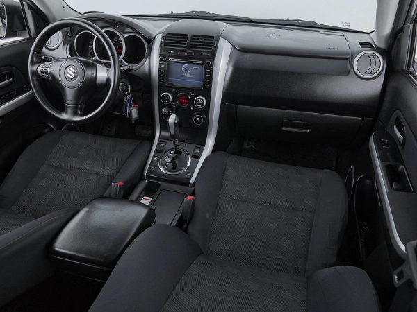 Suzuki Grand Vitara, II Рестайлинг 2 фото №10
