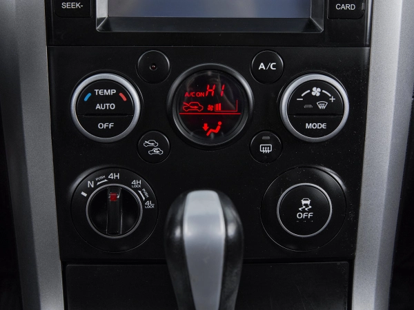 Suzuki Grand Vitara, II Рестайлинг 2 фото №12