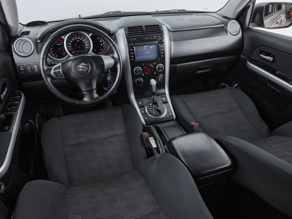 Suzuki Grand Vitara, II Рестайлинг 2 фото №9