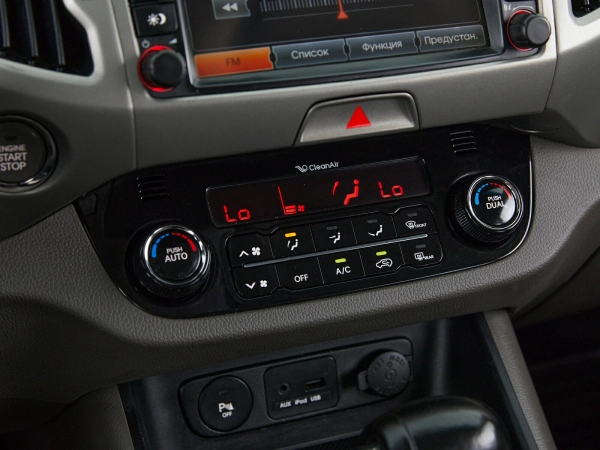 Kia Sportage, III фото №11