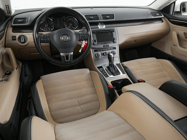 Volkswagen Passat CC, I Рестайлинг фото №9