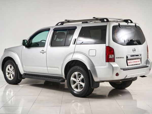 Nissan Pathfinder, III Рестайлинг фото №5