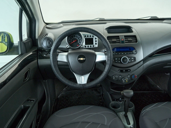 Chevrolet Spark, III фото №10