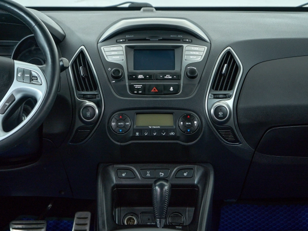 Hyundai ix35, I Рестайлинг фото №9