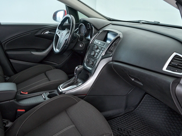 Opel Astra, J Рестайлинг фото №12