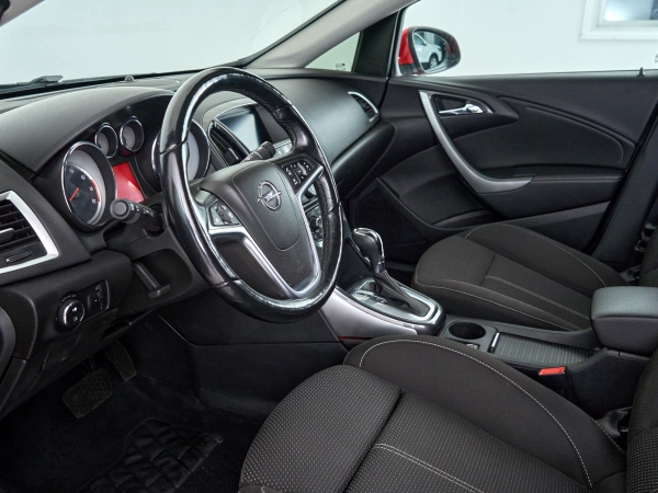 Opel Astra, J Рестайлинг фото №13