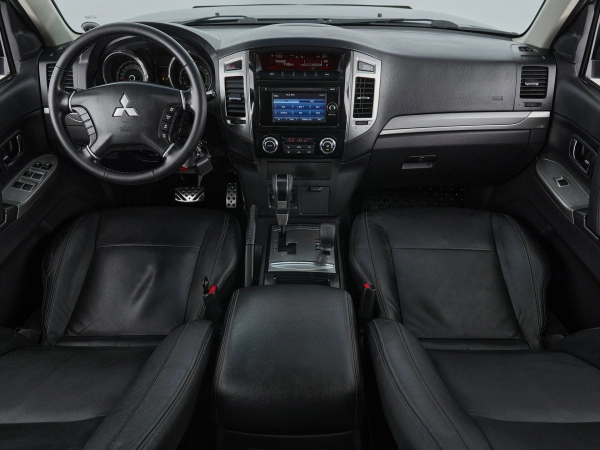 Mitsubishi Pajero, IV Рестайлинг 1 фото №8