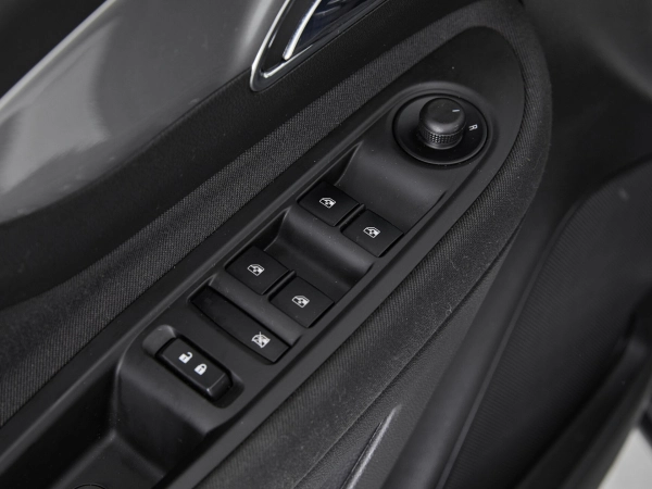 Opel Mokka, I фото №13
