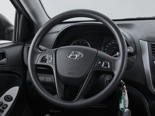 Hyundai Solaris, I Рестайлинг фото №10