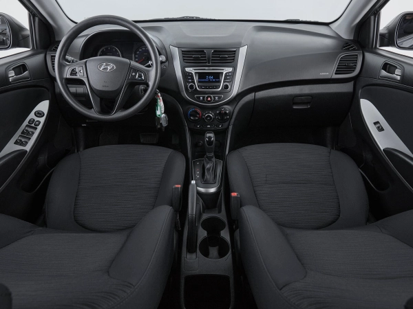 Hyundai Solaris, I Рестайлинг фото №8