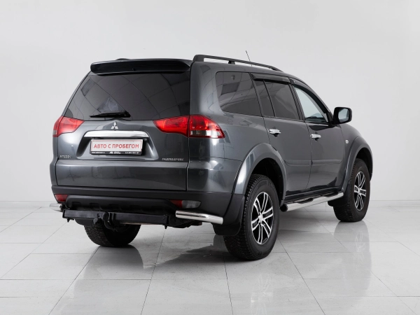 Mitsubishi Pajero Sport, II Рестайлинг фото №5