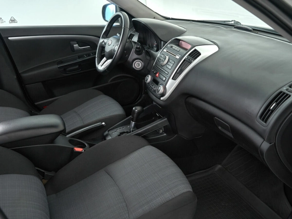 Kia Ceed, I фото №12