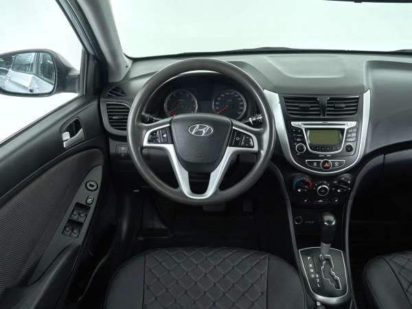 Hyundai Solaris, I фото №10
