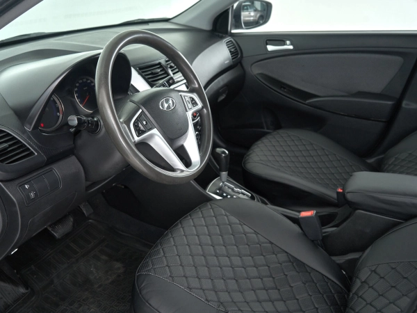Hyundai Solaris, I фото №13