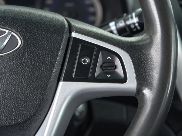 Hyundai Solaris, I фото №18